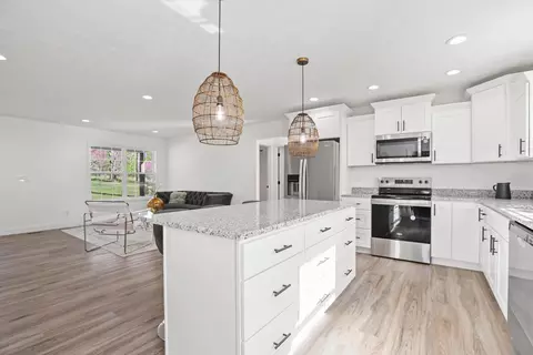 Kitchen - 231 Corinth Rd, Corbin, KY 40701 photo 4 of 5