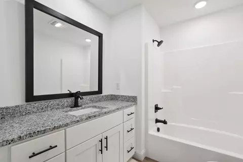 Bath - 231 Corinth Rd, Corbin, KY 40701 photo 2 of 4