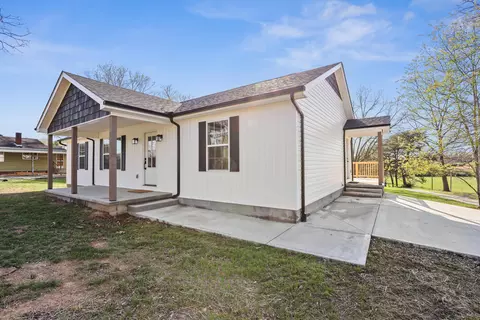 Exterior - 231 Corinth Rd, Corbin, KY 40701 photo 4 of 12