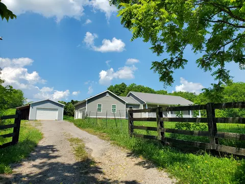 1778 Elkin Station Rd, Winchester, KY 40391