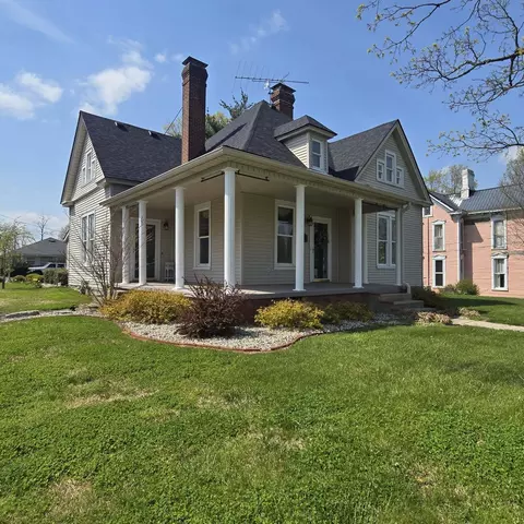 209 Lexington St, Lancaster, KY 40444