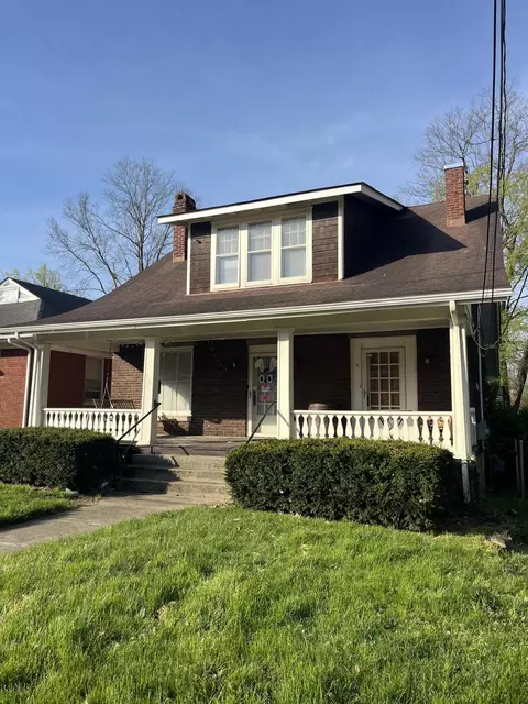 458 E Maxwell St, Lexington, KY 40508