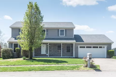 203 Doncaster Rd, Versailles, KY 40383