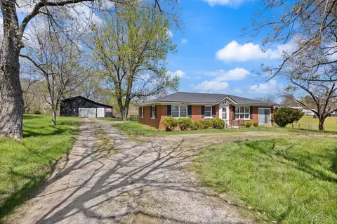 1001 Talmage Mayo Rd, Harrodsburg, KY 40330