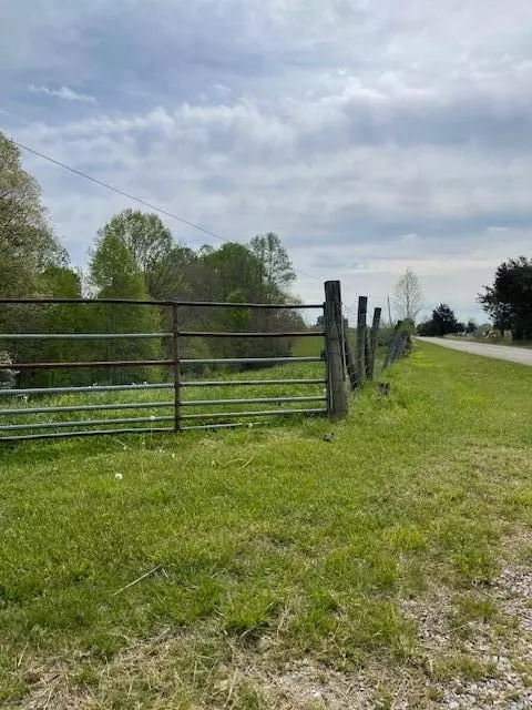 5280 Hickory Nut Rd, Nancy, KY 42544 photo 22