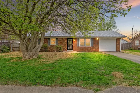 519 Barberry Ln, Nicholasville, KY 40356
