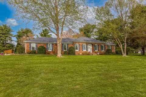 805 Pecos Cir, Danville, KY 40422