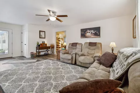 695 Valley View Dr, Burnside, KY 42519 photo 14