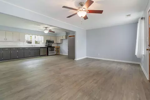 679 Mclain Rd, Springfield, KY 40069 photo 6