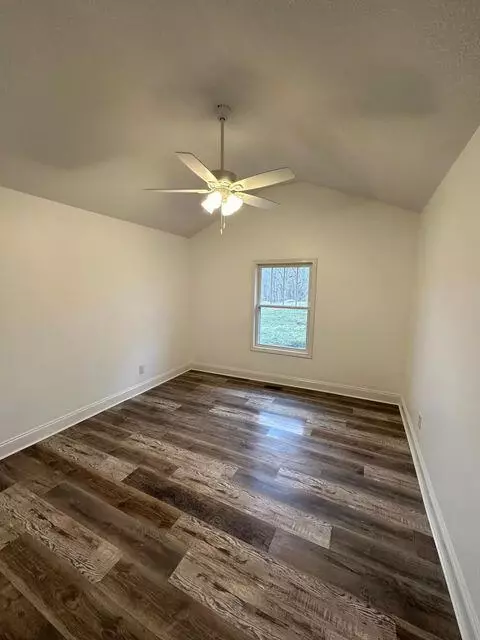 Bedroom - 727 Gordon St, Corbin, KY 40701 photo 1 of 3