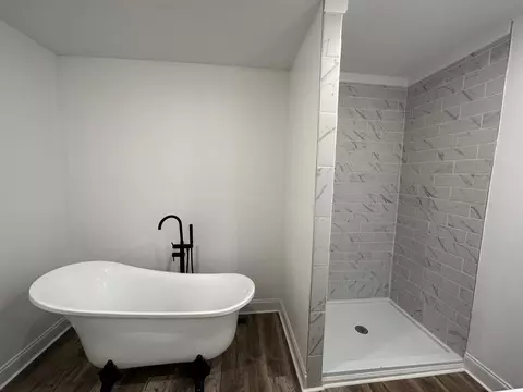 Bath - 727 Gordon St, Corbin, KY 40701 photo 1 of 4