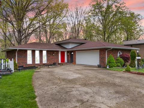 248 Bellefonte Circle Cir, Ashland, KY 41101