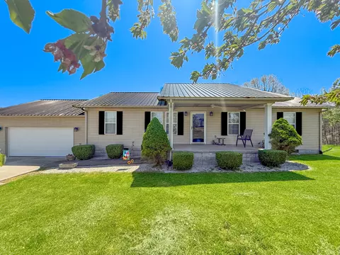 273 Mount Zion Rd, East Bernstadt, KY 40729