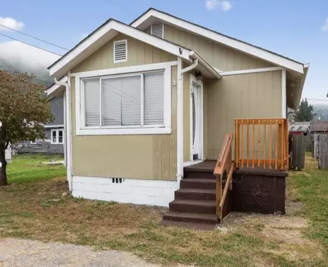 102 Marie St, Loyall, KY 40854