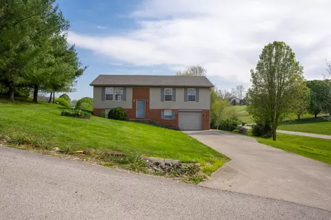 141 Westwood Dr, Berea, KY 40403
