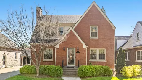 329 Cochran Rd, Lexington, KY 40502
