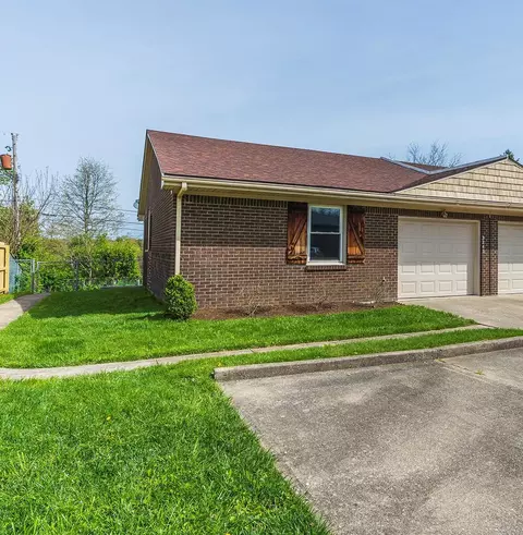 3241 Bowie Dr, Lexington, KY 40517