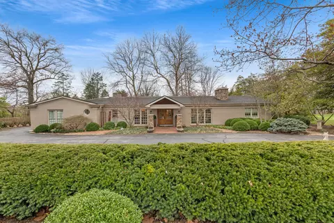 3037 Tates Creek Rd, Lexington, KY 40502