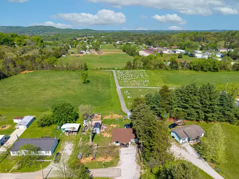 52 Walnut St, Burnside, KY 42519 photo 5