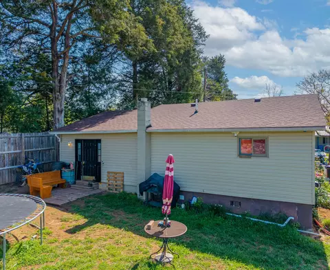 52 Walnut St, Burnside, KY 42519 photo 3
