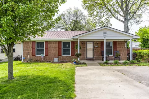 316 W Chestnut St, Nicholasville, KY 40356
