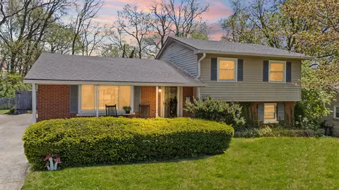 233 Aberdeen Dr, Lexington, KY 40517