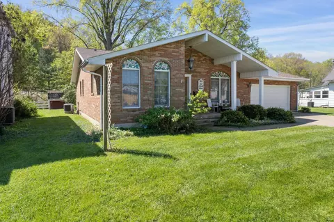 504 E 4th St, Augusta, KY 41002 photo 3