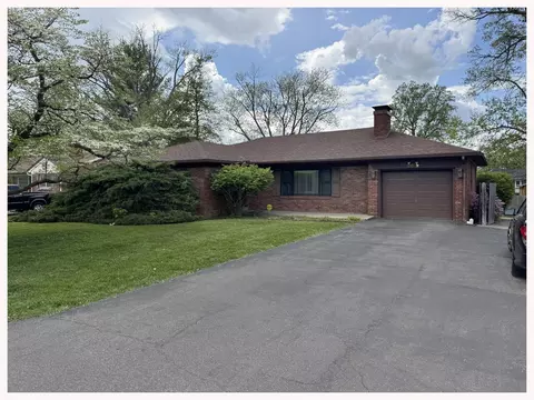 1042 Chickasaw Trl, Frankfort, KY 40601