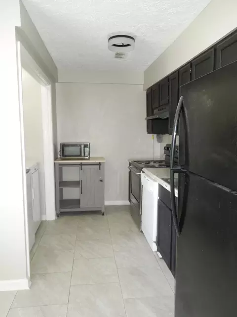 Kitchen - 218 Buffalo Trce, Winchester, KY 40391 photo 1 of 3