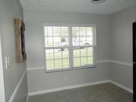 Dining - 218 Buffalo Trce, Winchester, KY 40391 photo 1 of 2