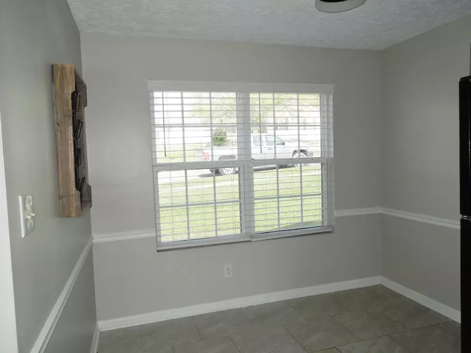 Dining - 218 Buffalo Trce, Winchester, KY 40391 photo 1 of 2