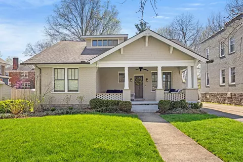 1014 Slashes Rd, Lexington, KY 40502