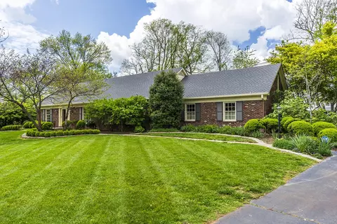 3341 Braemer Dr, Lexington, KY 40502