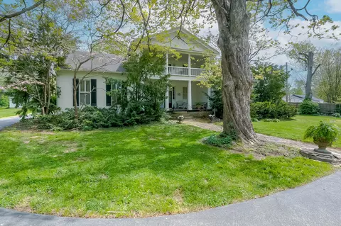 310 S Main St, Versailles, KY 40383