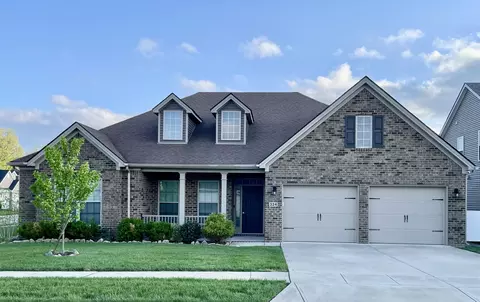 324 Rowanberry Dr, Nicholasville, KY 40356