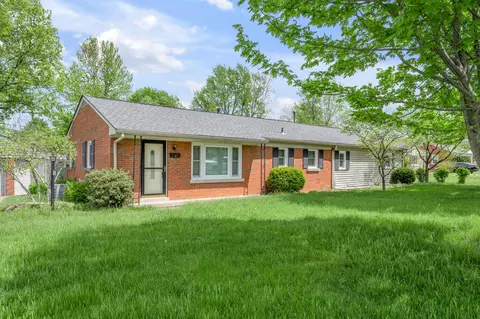 583 Freeman Dr, Lexington, KY 40505