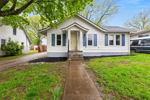 134 N 4th St, Nicholasville, KY 40356