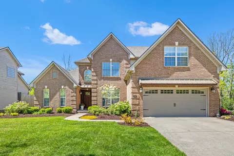 3108 Oakhurst Ln, Lexington, KY 40509