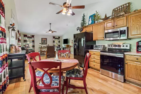 211 Stoneybrook Rd, Burnside, KY 42519 photo 9