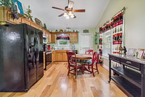 211 Stoneybrook Rd, Burnside, KY 42519 photo 8