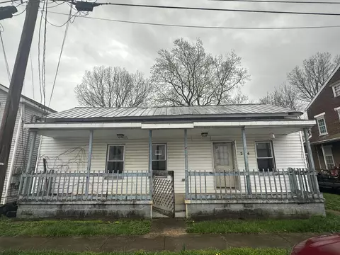 204 Montjoy St, Falmouth, KY 41040