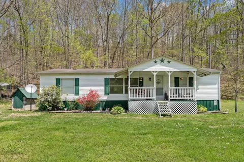 2020 Maple Swamp Rd, Waynesburg, KY 40489