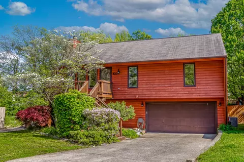 420 Stonehedge Pl, Lexington, KY 40517