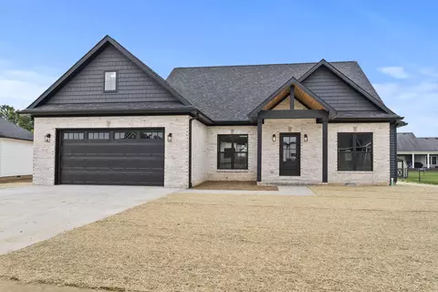99 Clements Dr, Danville, KY 40422