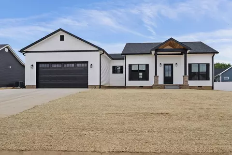 98 Clements Dr, Danville, KY 40422