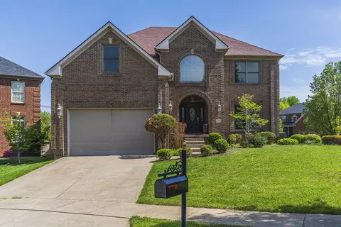 1245 Raeford Ln, Lexington, KY 40513