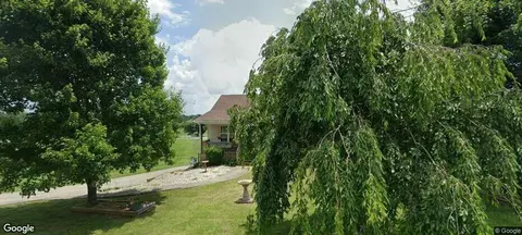 311 Lawless Ln, Jamestown, KY 42629