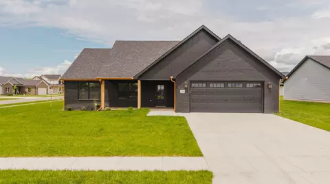 200 Navajo Dr, Richmond, KY 40475