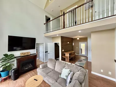 Living - 20 Mountain Path, Burnside, KY 42519 photo 7 of 7