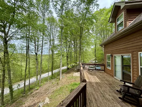 Exterior - 20 Mountain Path, Burnside, KY 42519 photo 4 of 14